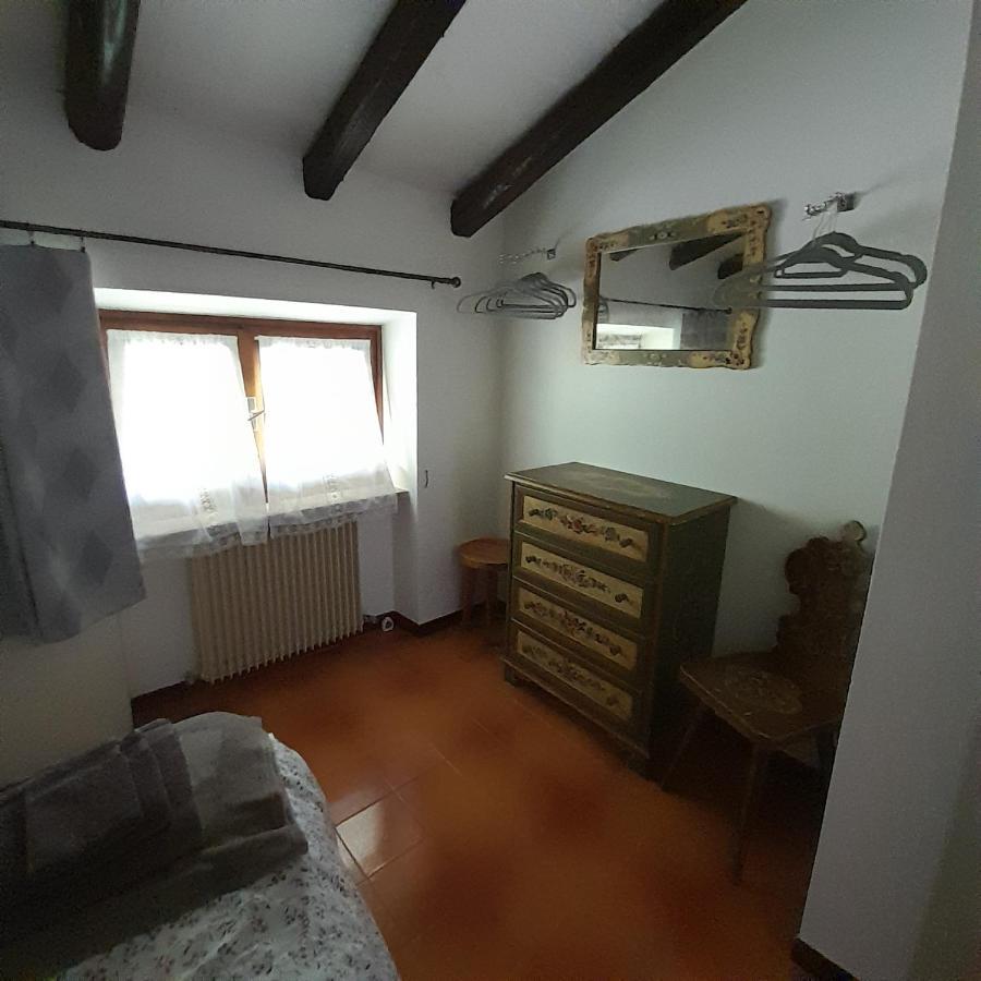 La Rustica Sul Lago Di Tenno Mansarda מראה חיצוני תמונה