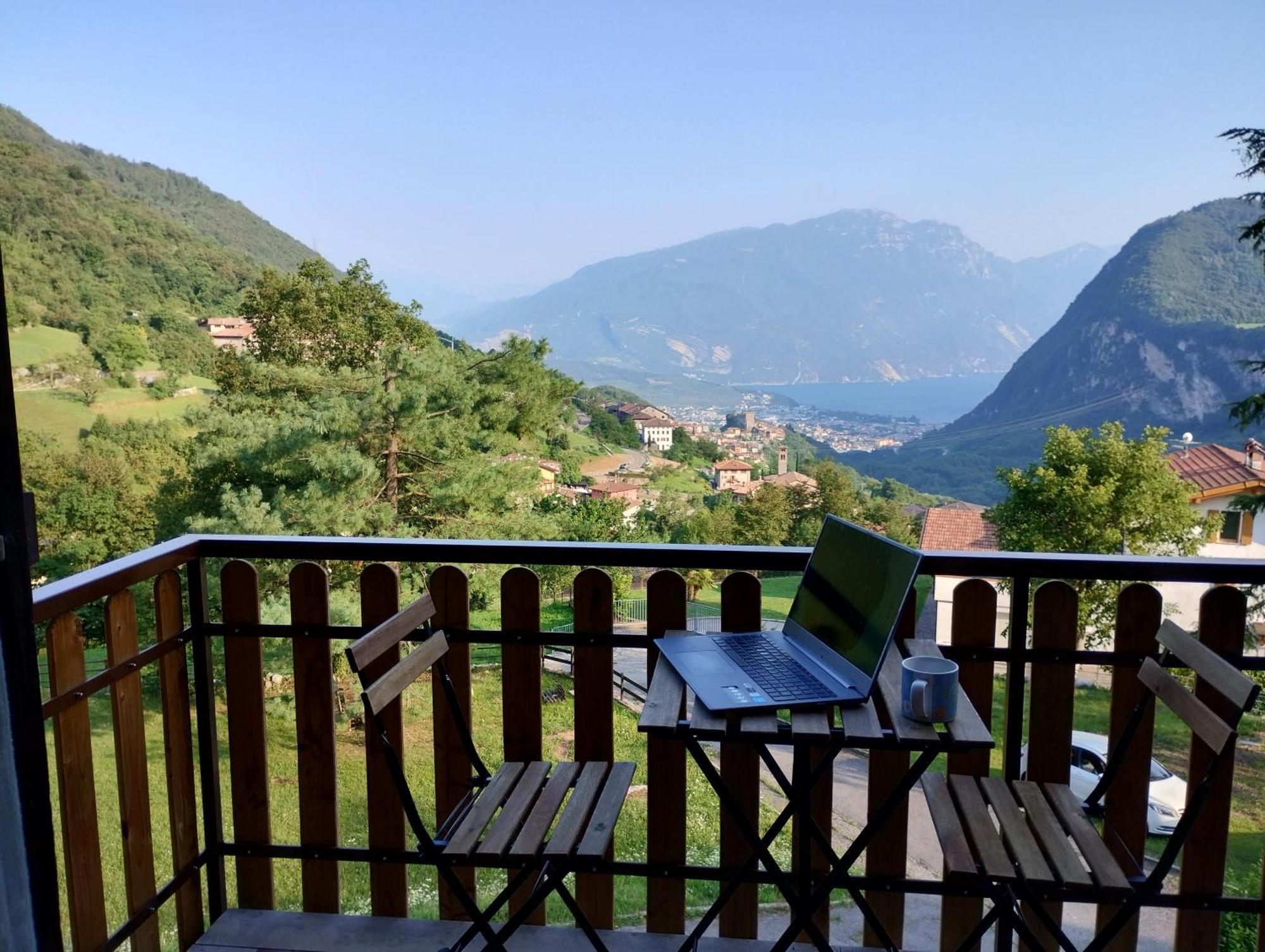 La Rustica Sul Lago Di Tenno Mansarda מראה חיצוני תמונה